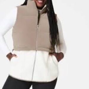 Spanx AirEssentials Fleece 2-in-1 Puffer size M NWOT